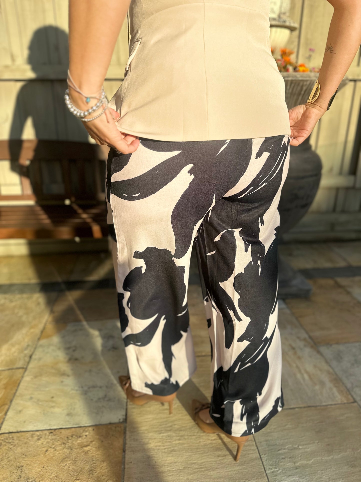 TATUM - black and cream pattern pants