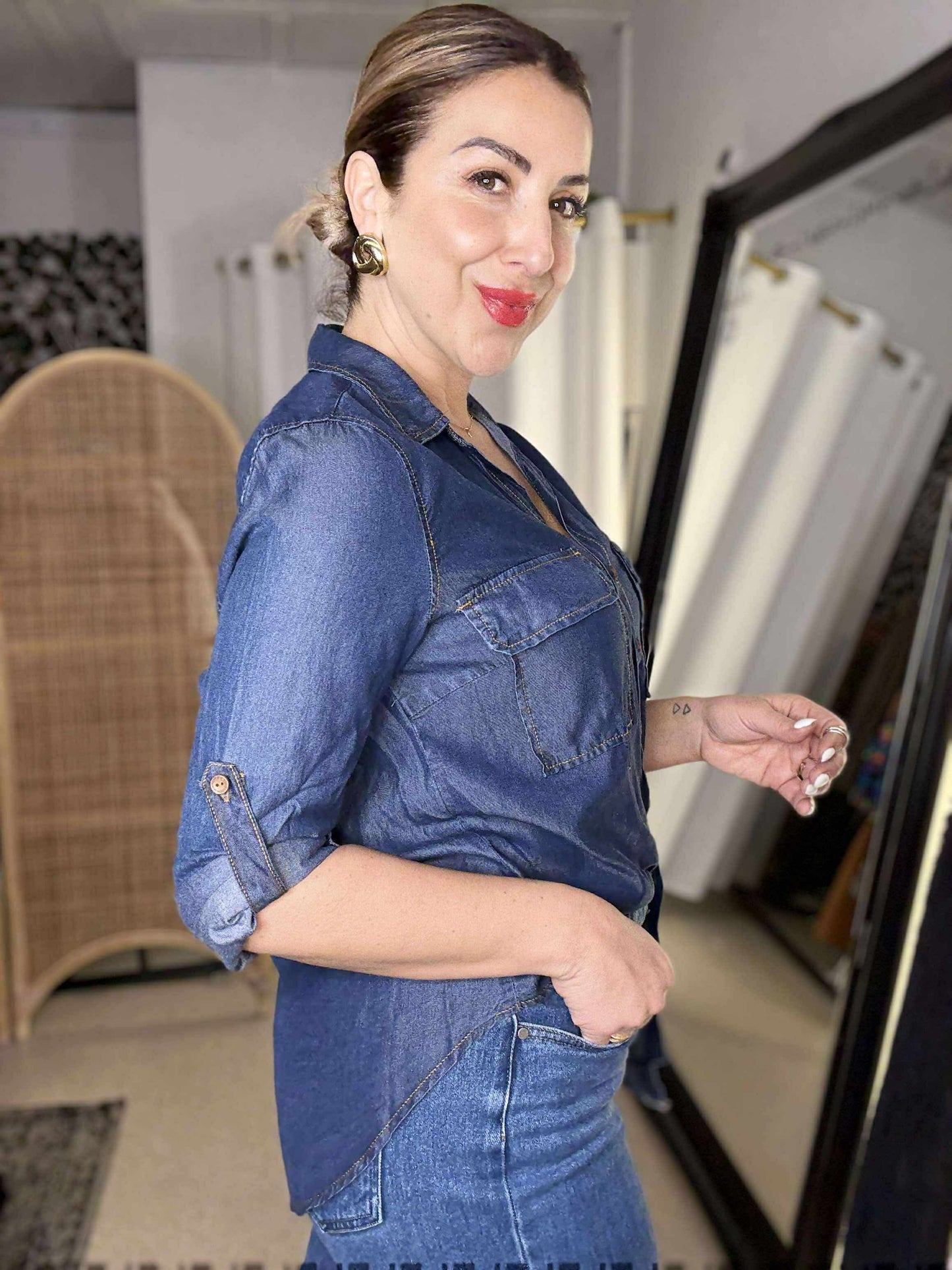 HANNAH - DARK tencel-feel denim shirt