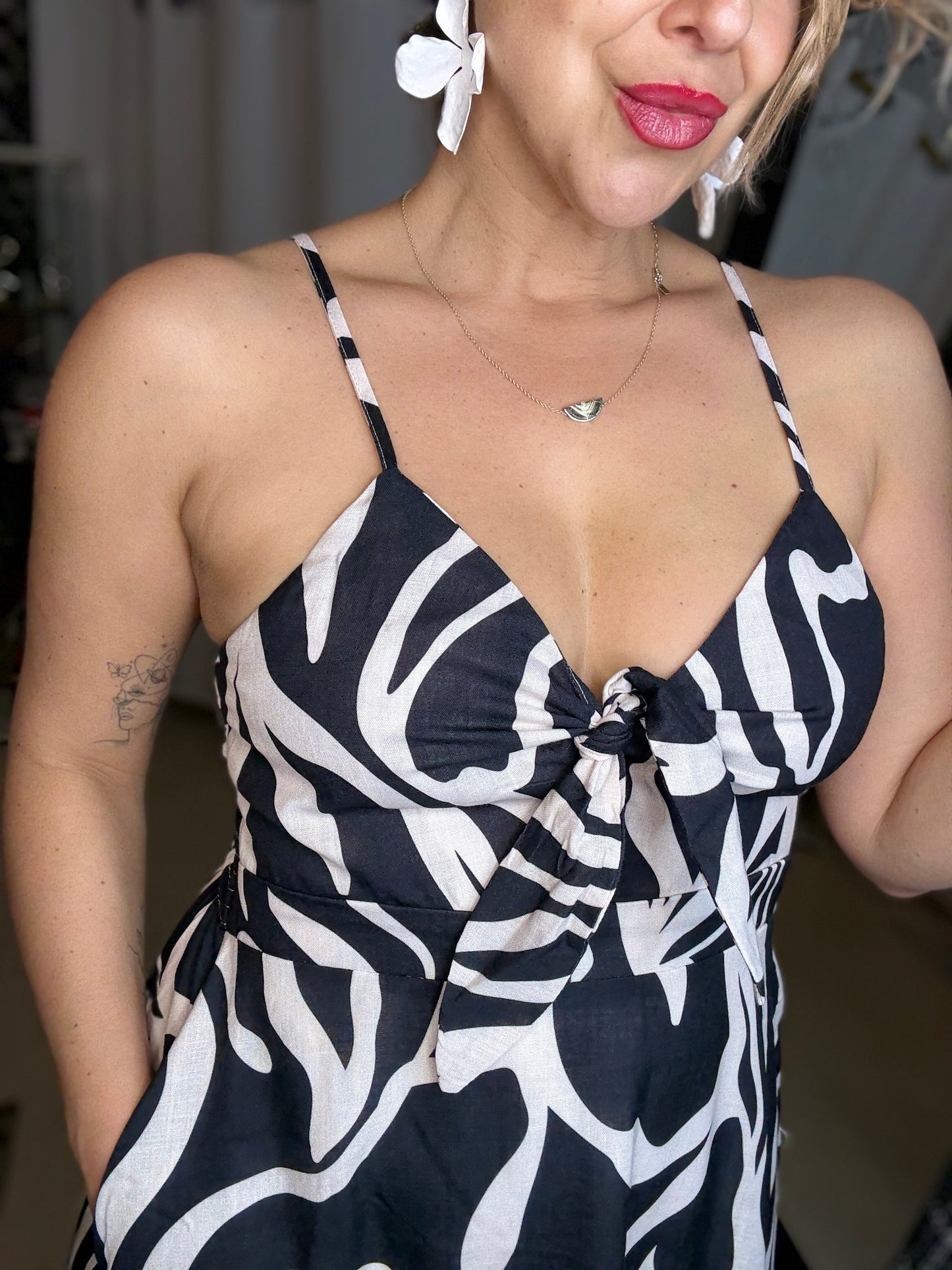 BELLA (pre order End of OCT) - BLACK & WHITE print dress