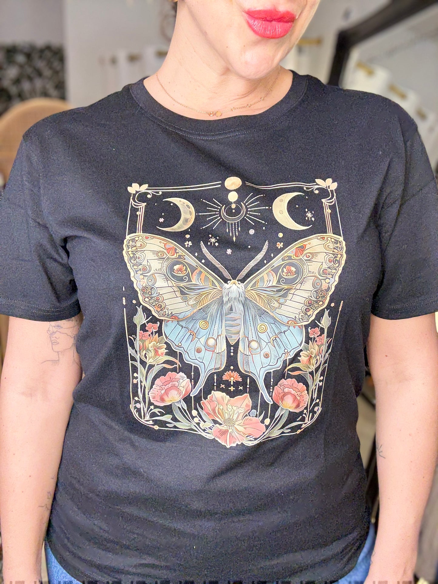 FLUTTERFLY - celestial black tee