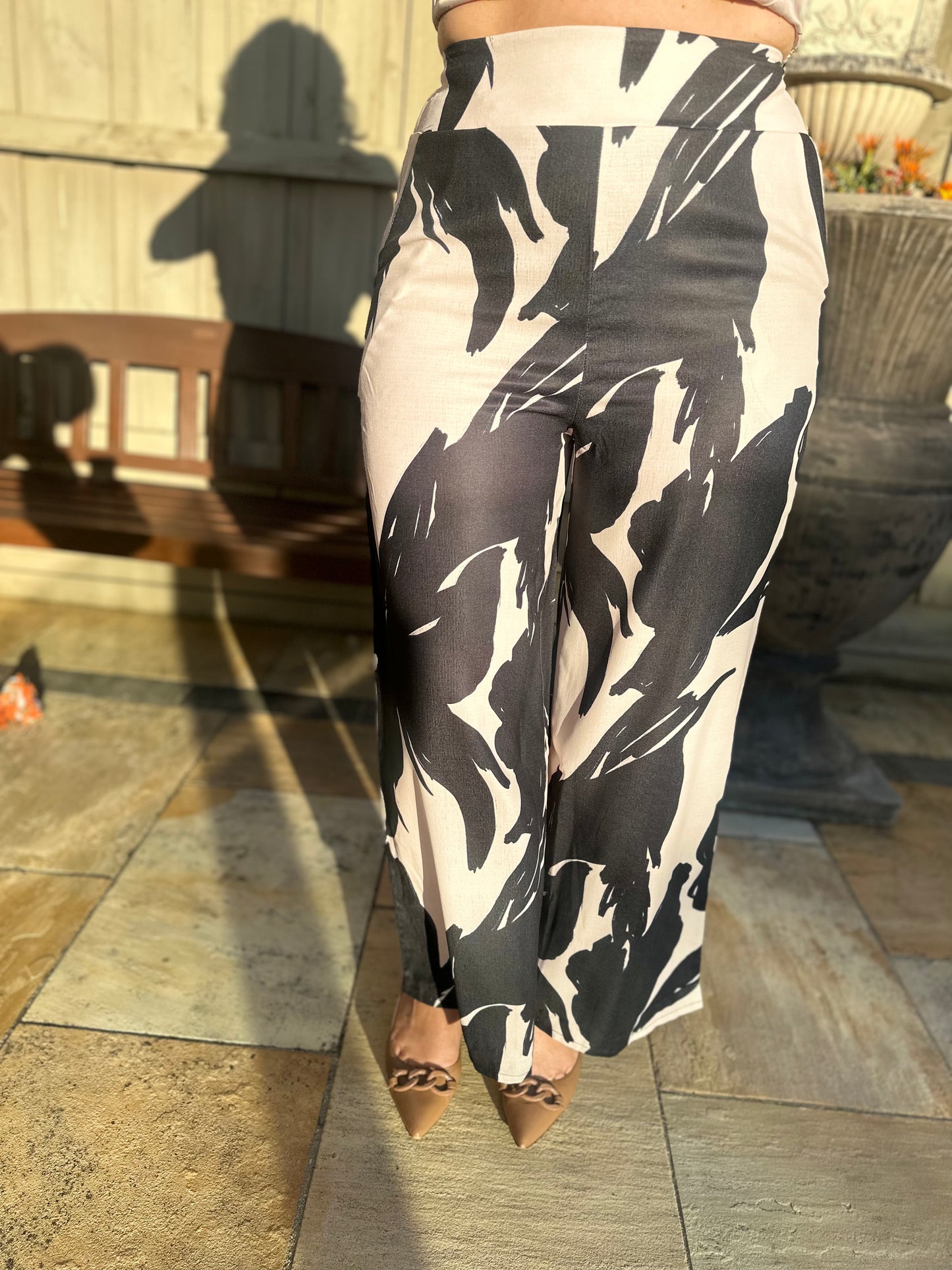 TATUM - black and cream pattern pants