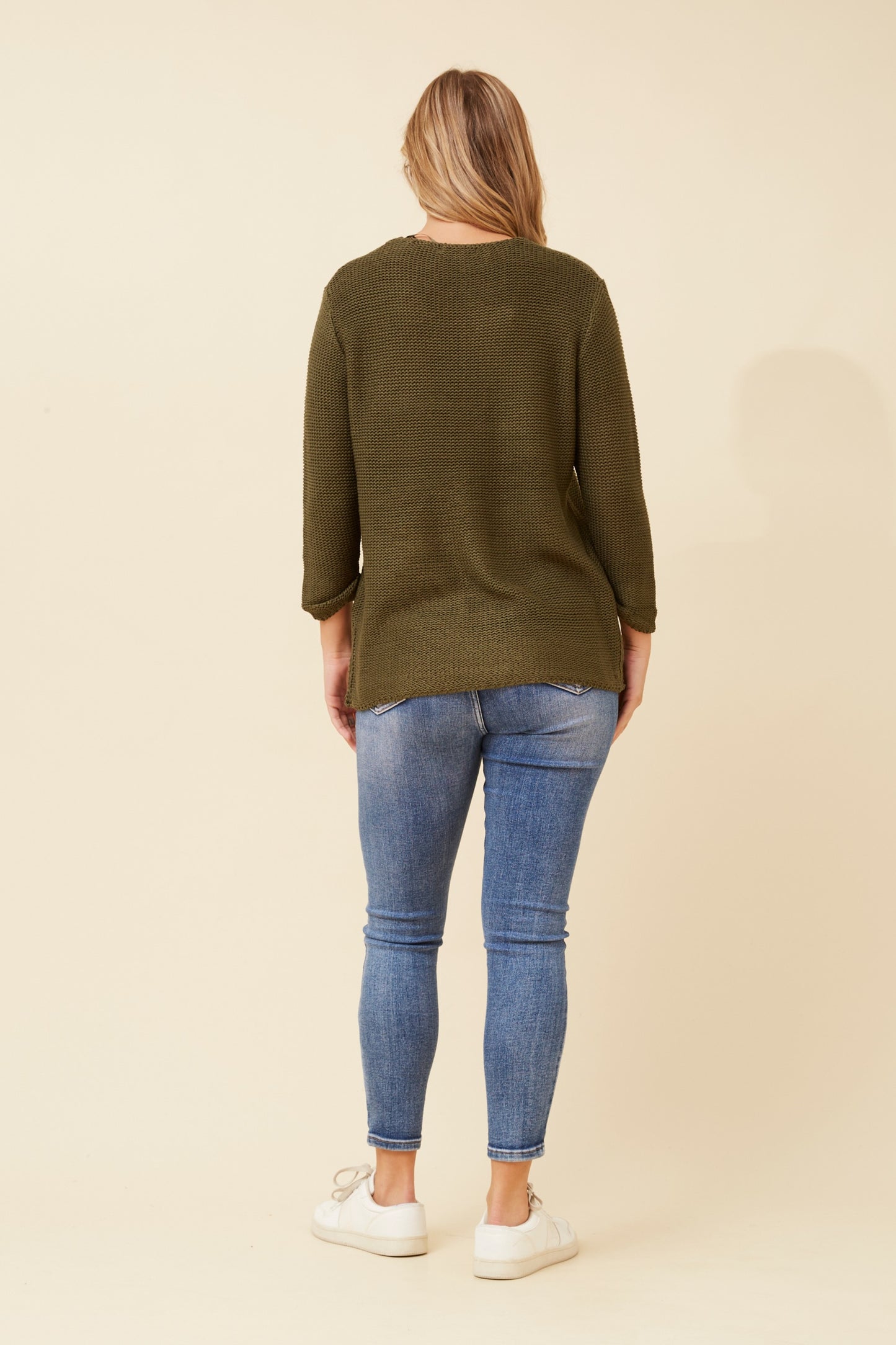 ANGIE - OLIVE cotton v neck KNIT