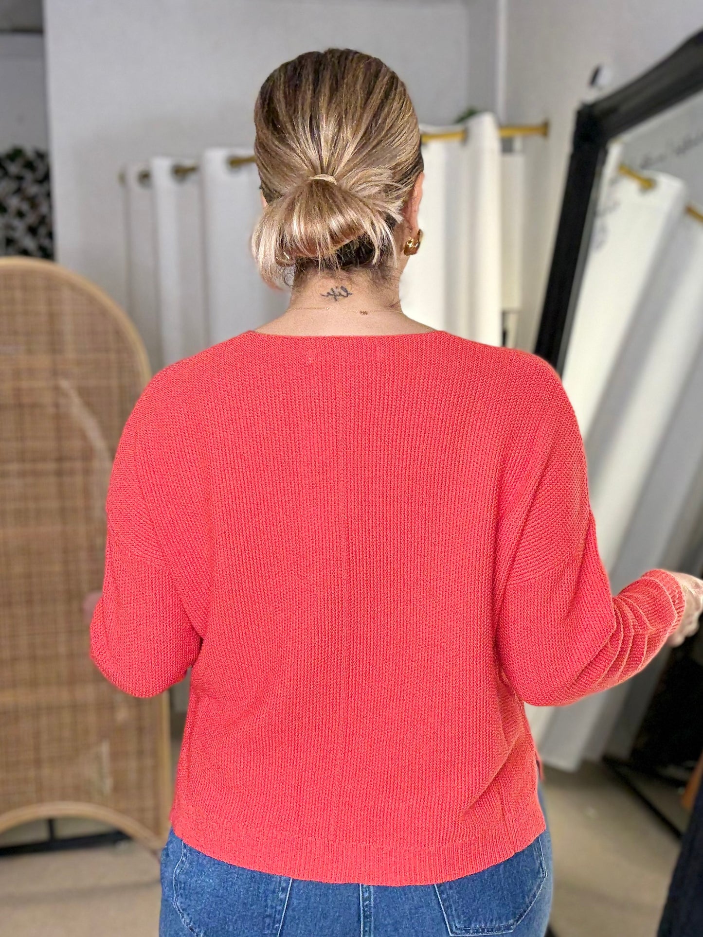 BAILEY - CORAL v neck ribbed top