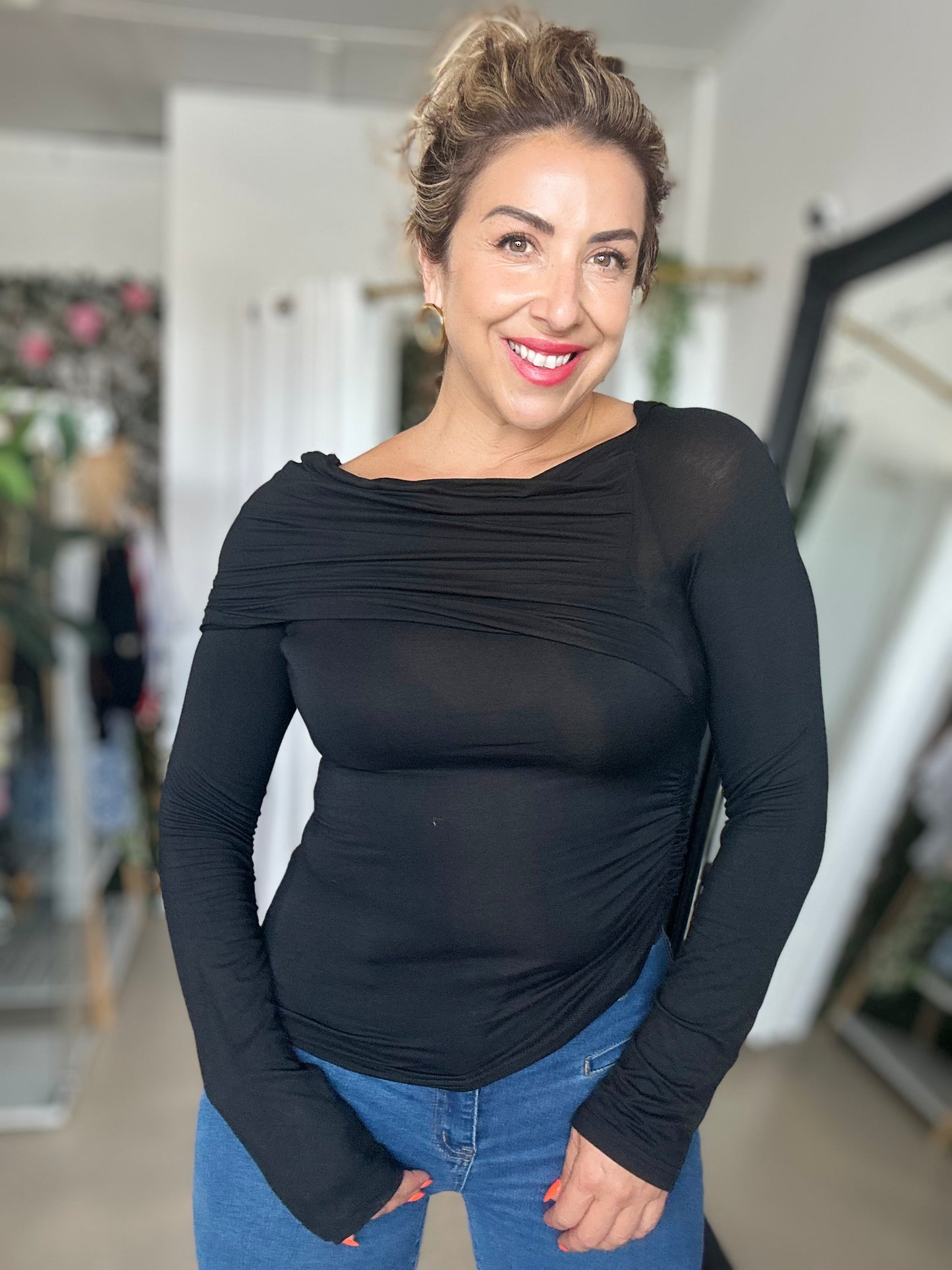 DREW - BLACK off the shoulder top
