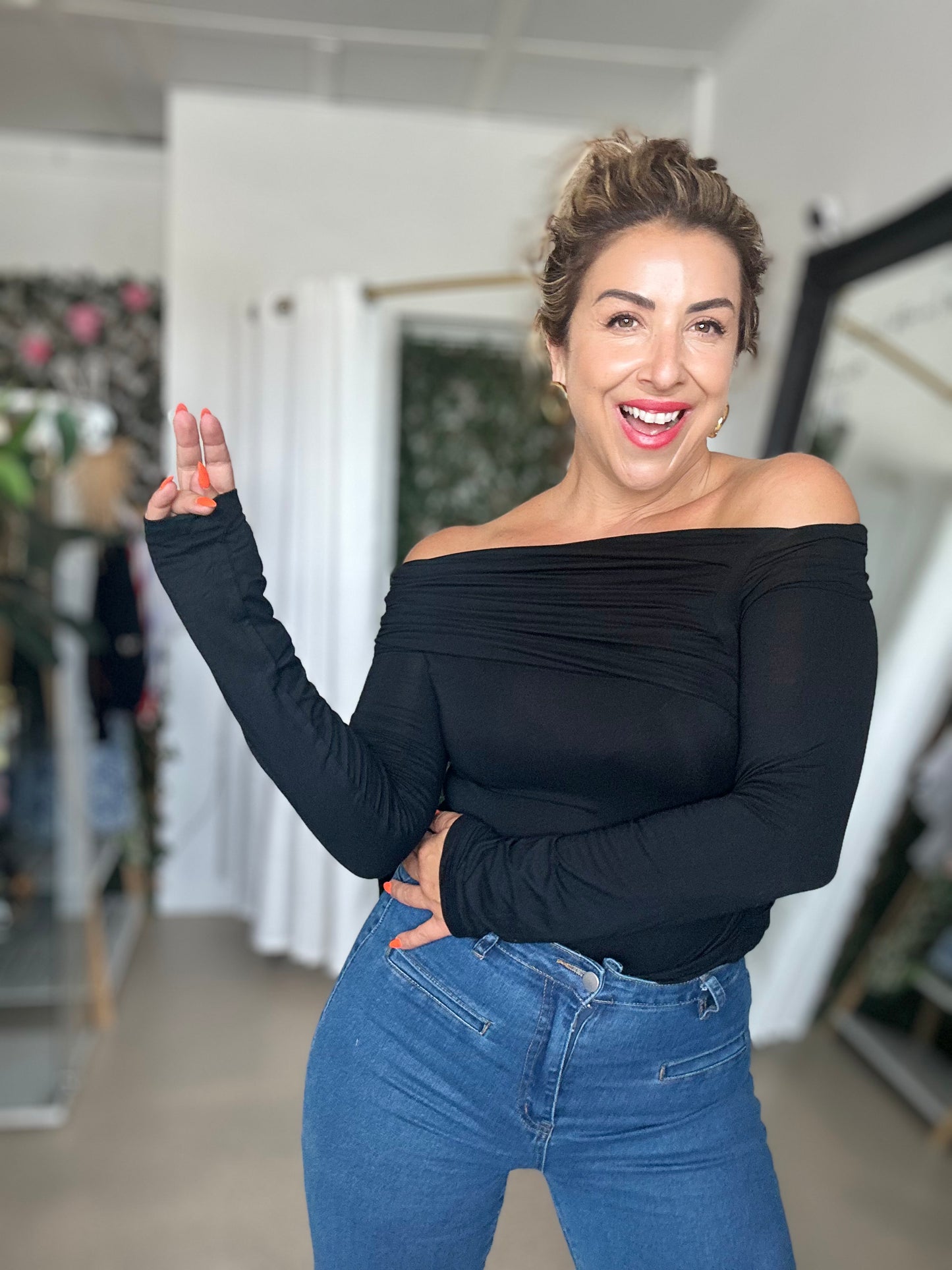 DREW - BLACK off the shoulder top