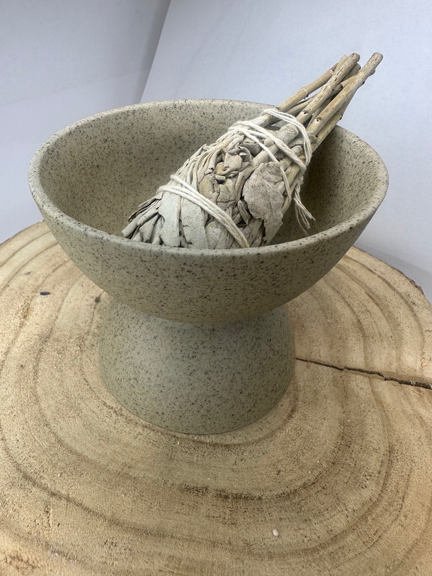 ROBERT GORDON CERAMIC BOWL
