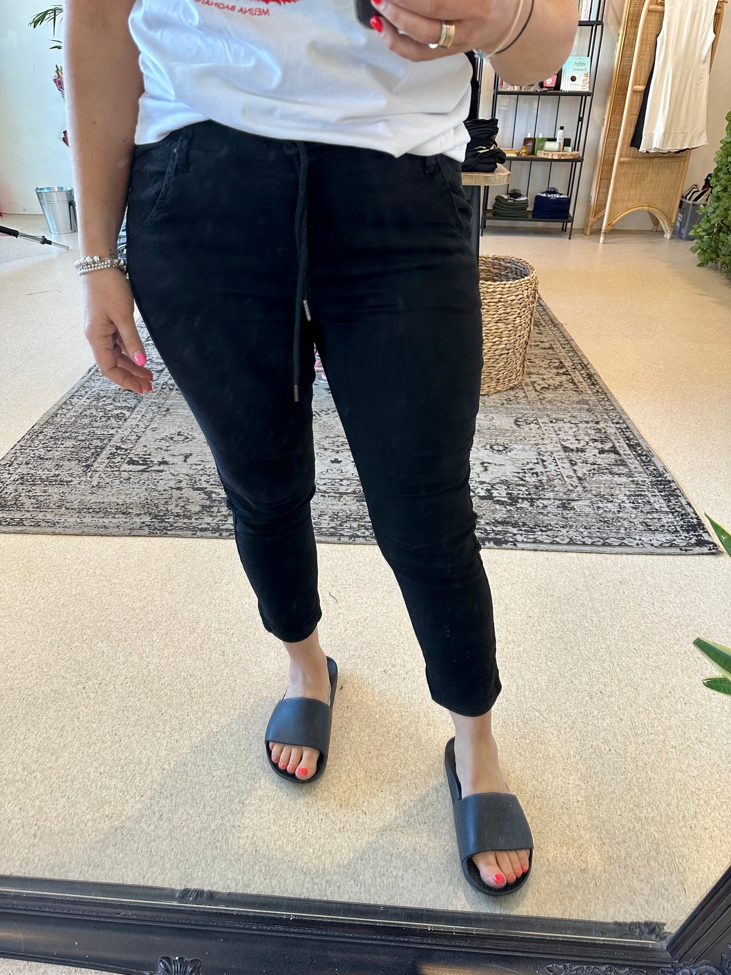 HAPPY - BLACK jogger pant