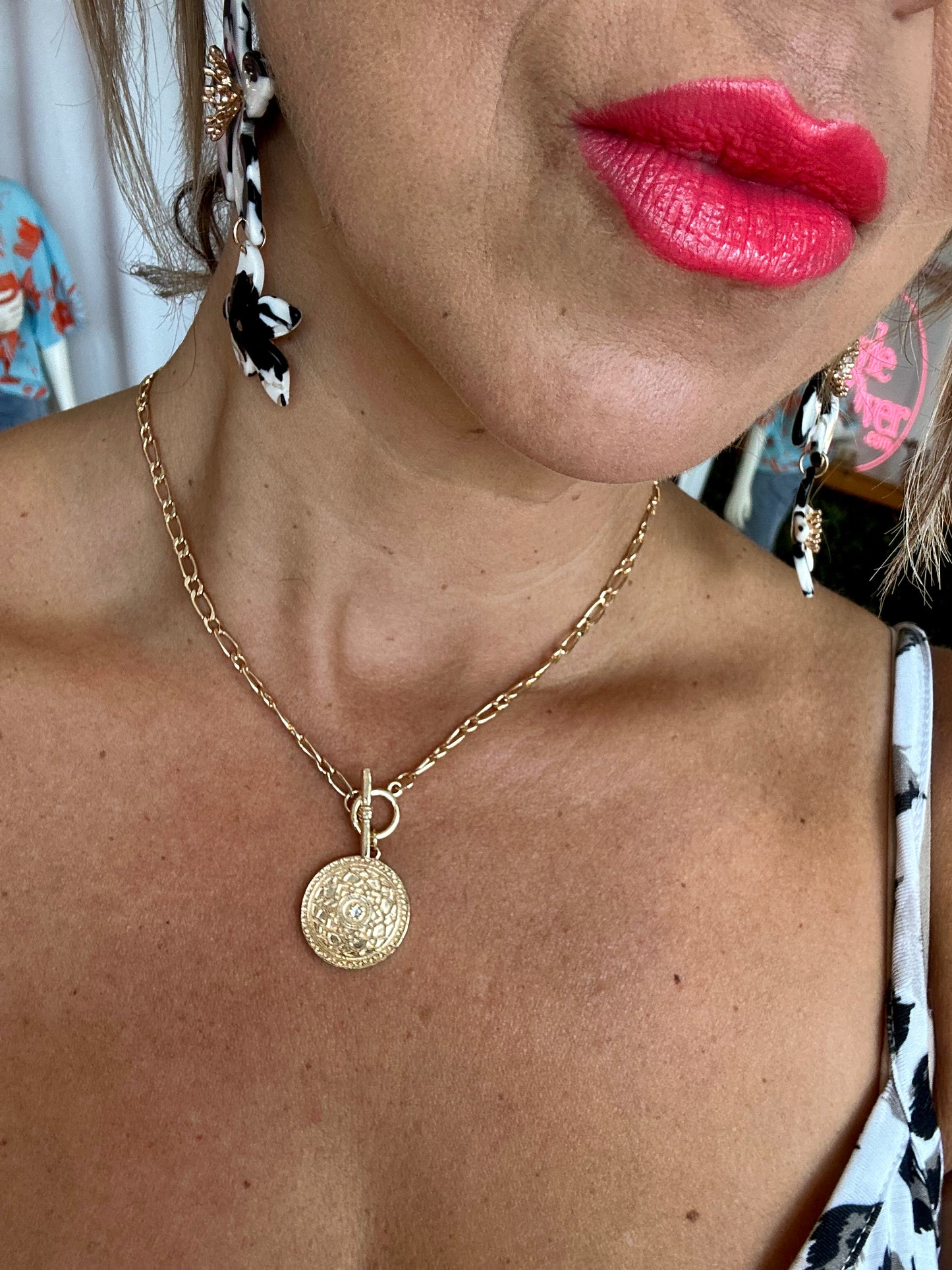 CHELSEA - long gold plated necklace with small diamanté centre