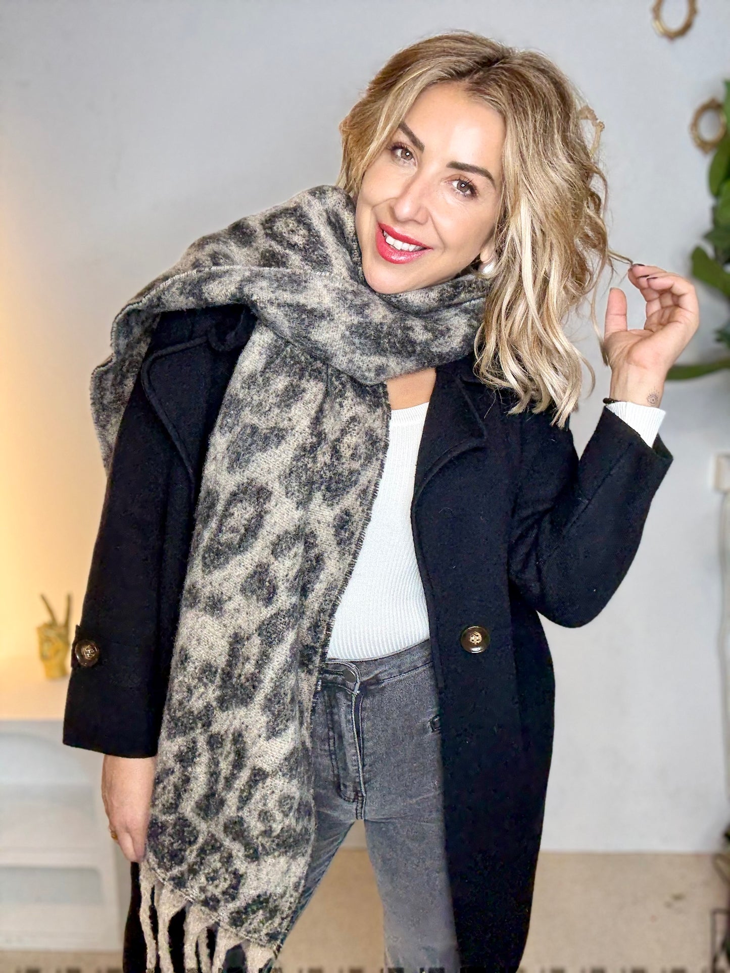 YVONNE - Black thick knitted coatigan