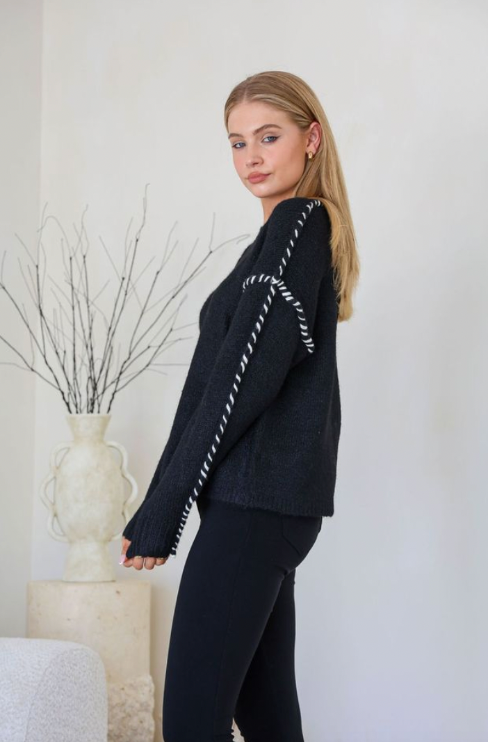 CLEO - BLACK crew neck knit