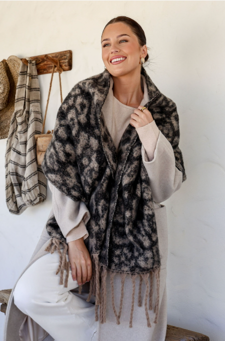 KITTY - leopard scarf with tassels