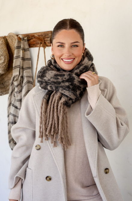 KITTY - leopard scarf with tassels