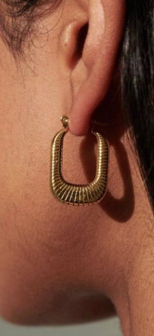 LOLA vintage hoop