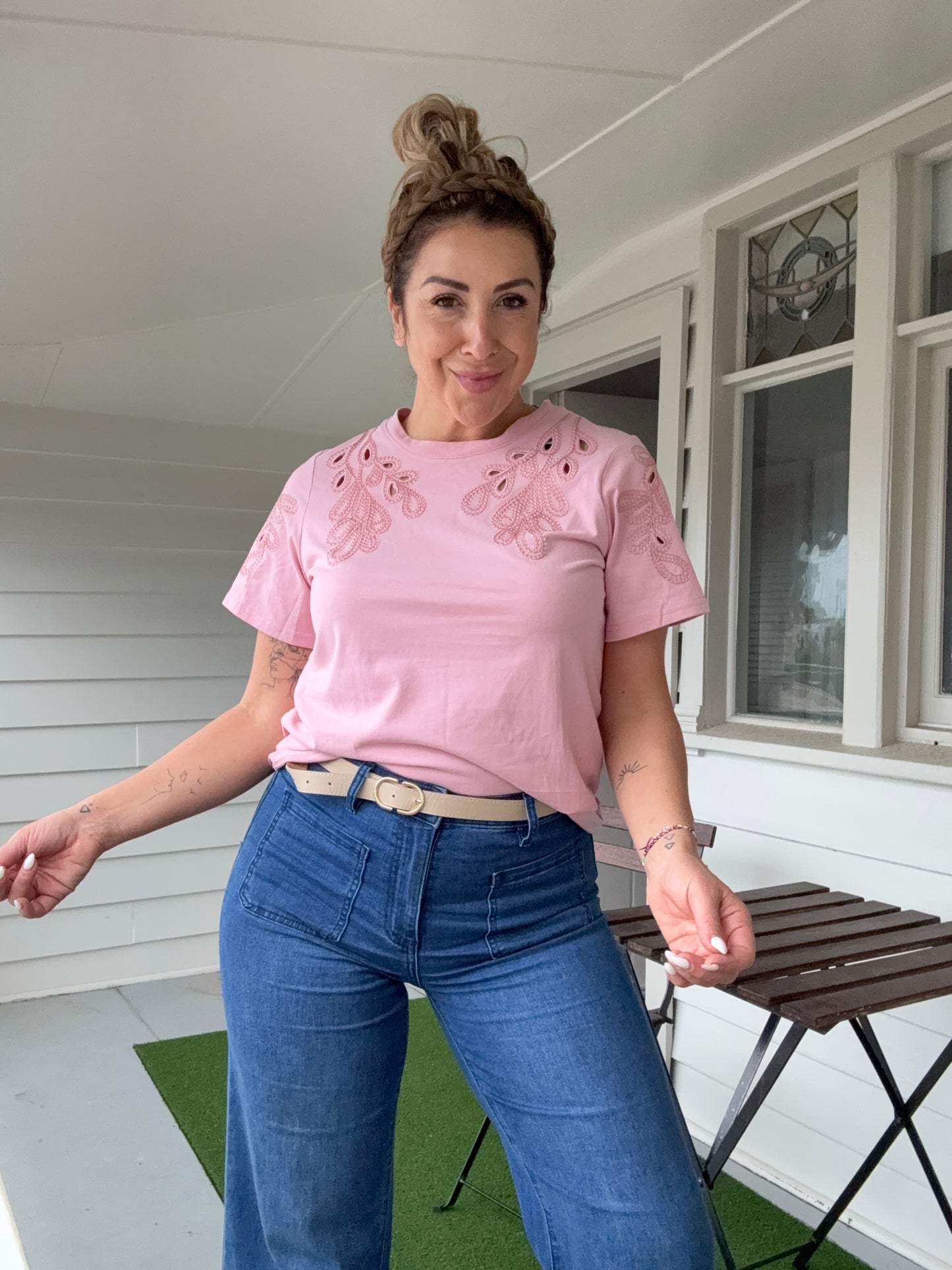 ALEX - PINK embroidered T-shirt