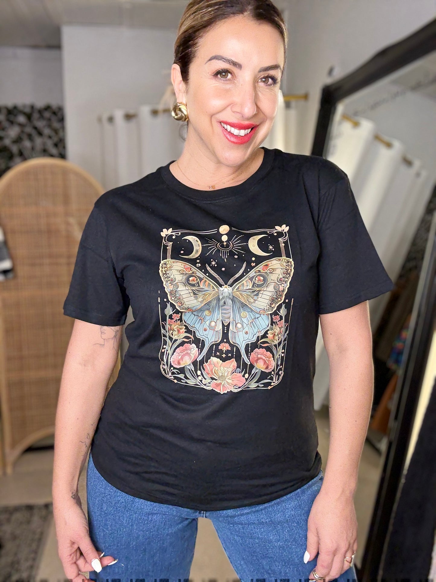 FLUTTERFLY - celestial black tee