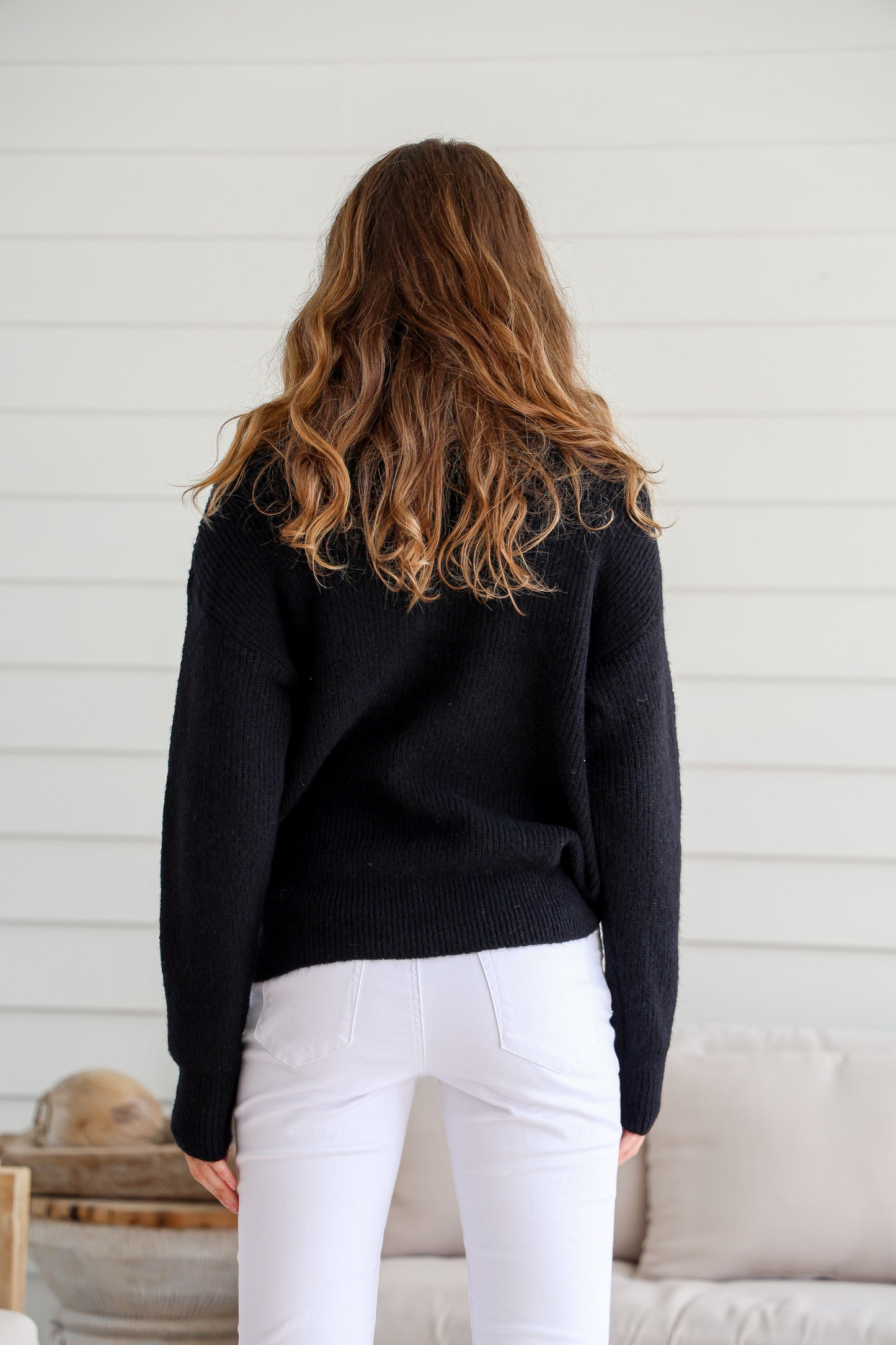 MILA - BLACK zip front knit