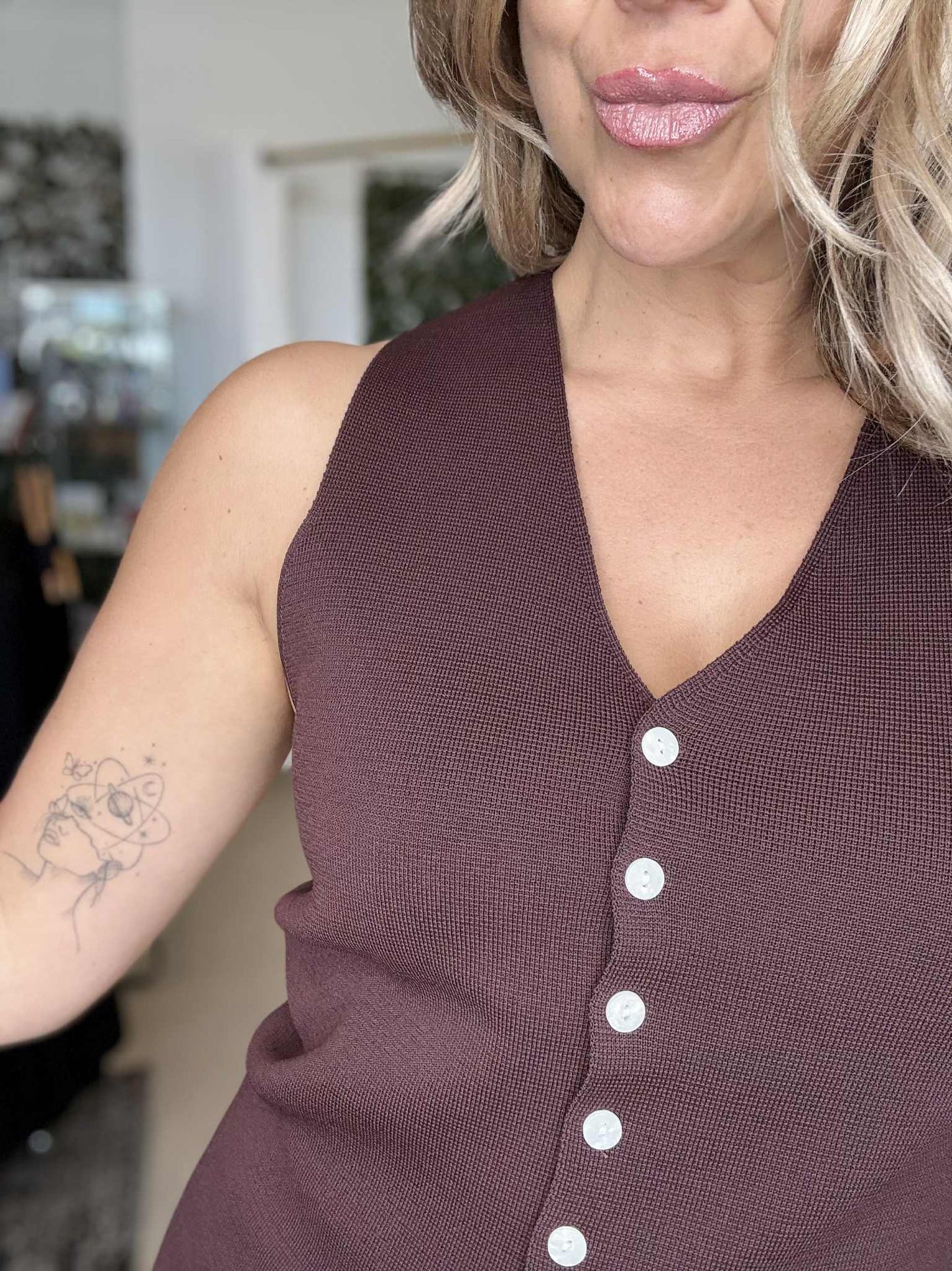 SOPH - BROWN knitted vest