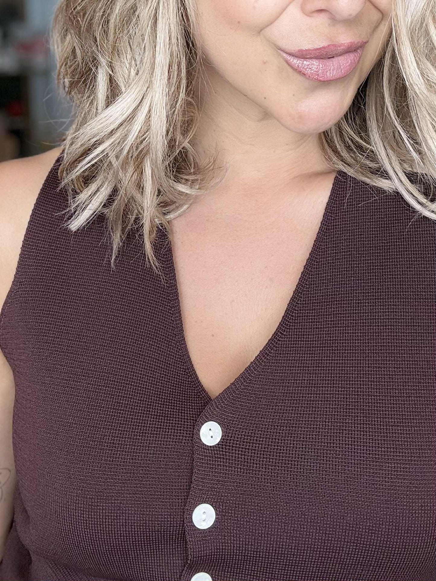 SOPH - BROWN knitted vest