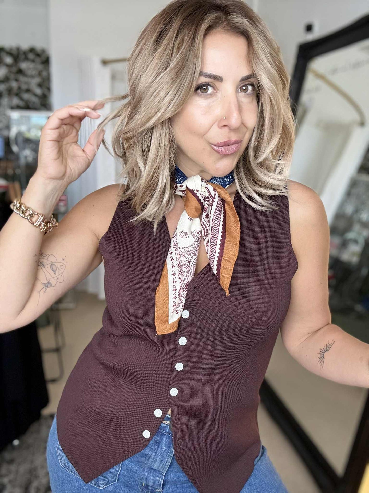 SOPH - BROWN knitted vest